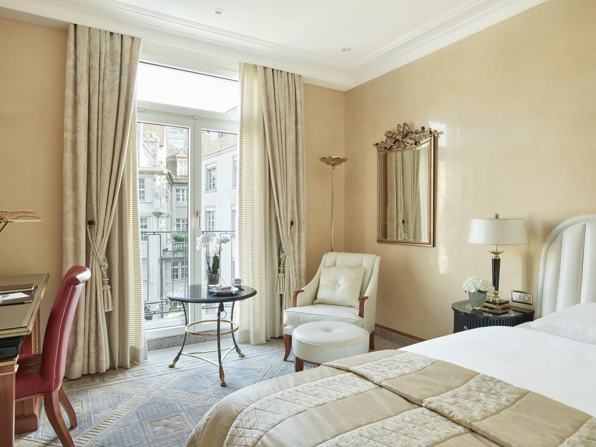 Otel Savoy Baur En Zürih