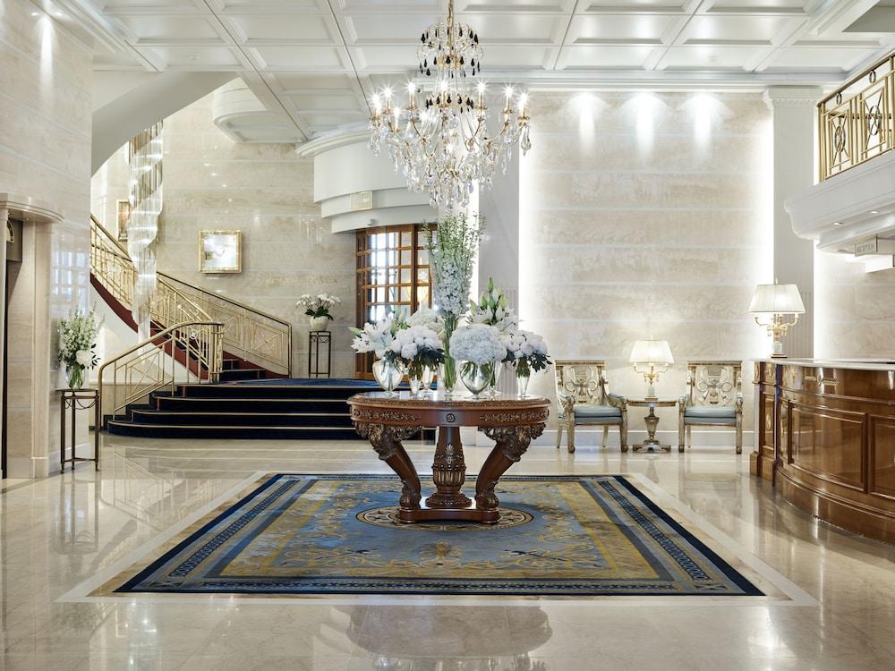 Otel Savoy Baur En